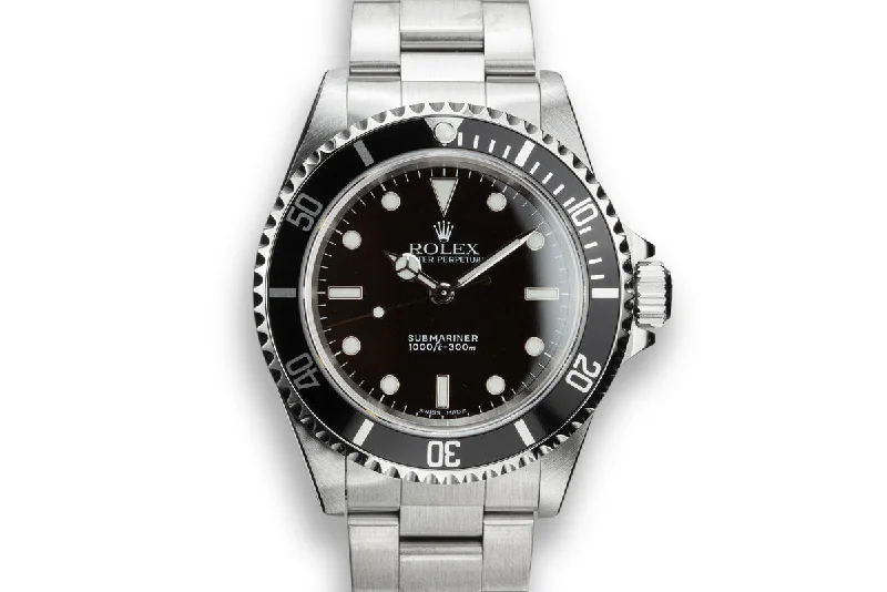 2000 Rolex Submariner 14060-Rolex Watch for Frequent Travelers -